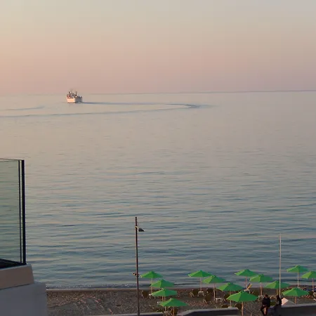 Aloe 2* 罗希姆诺